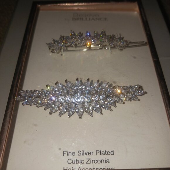 Hair Accessory Set - Picture 2 of 3